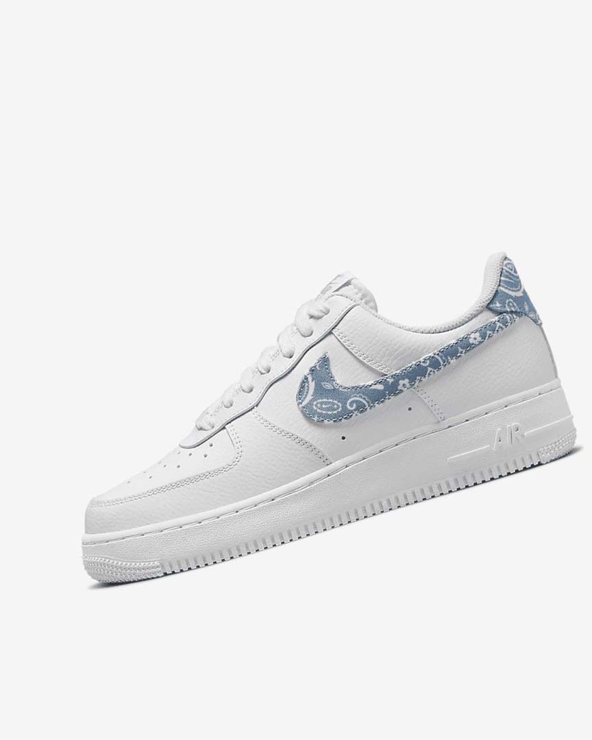 Nike Air Force 1 \'07 Essential Joggesko Dame Hvite Hvite Hvite Blå | NO5549