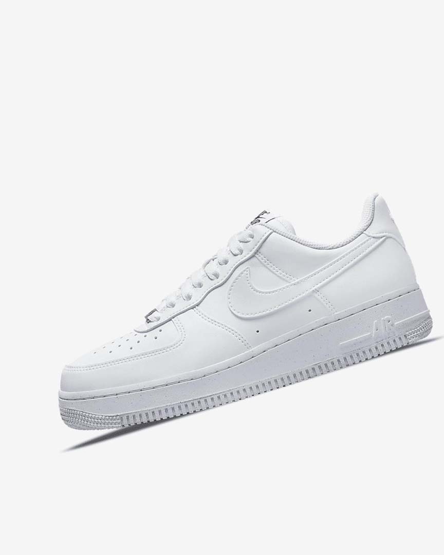 Nike Air Force 1 \'07 Next Nature Joggesko Dame Hvite Svarte Metal Sølv Hvite | NO4557