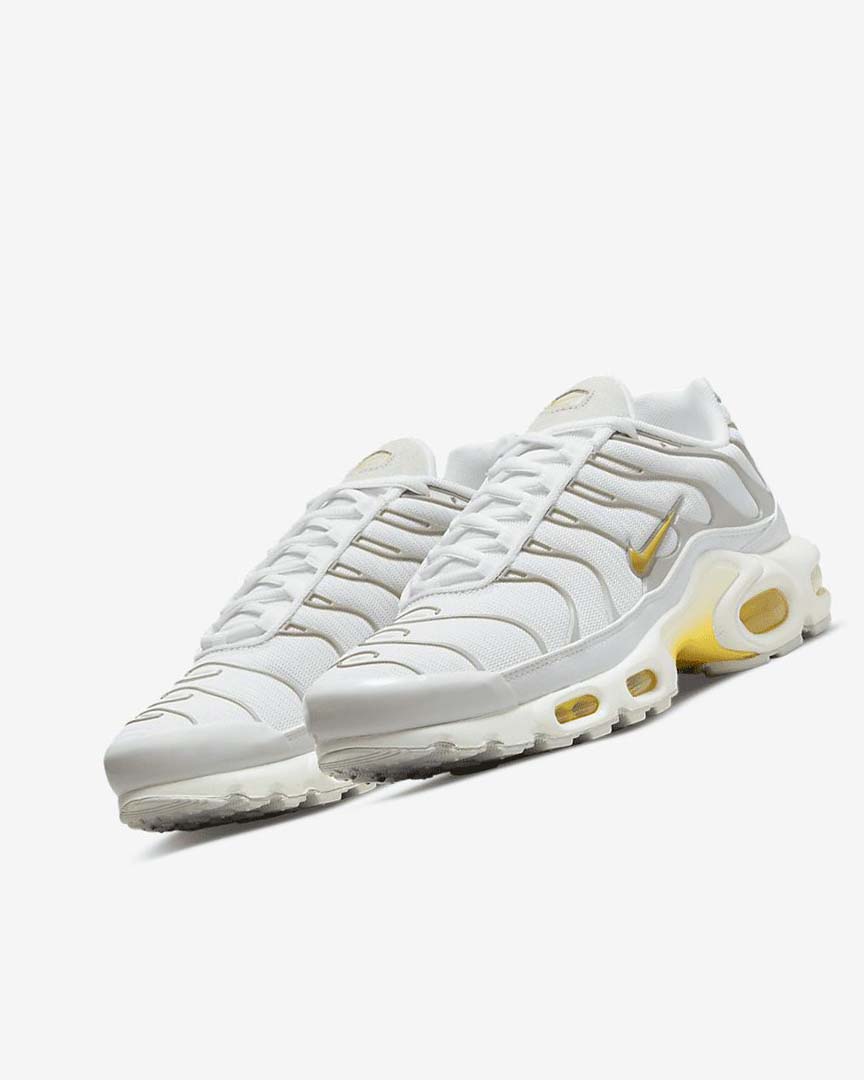 Nike Air Max Plus Joggesko Dame Hvite Lyse Beige | NO5102