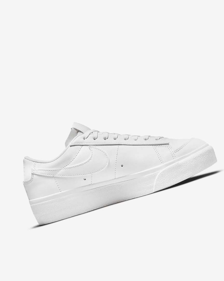 Nike Blazer Low Platform Joggesko Dame Hvite | NO4498