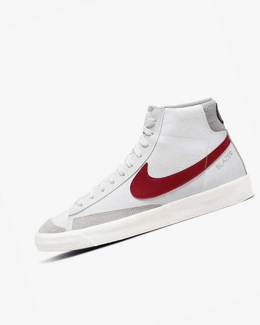 Nike Blazer Mid \'77 Joggesko Herre Hvite Lyse Grå Rød | NO4660