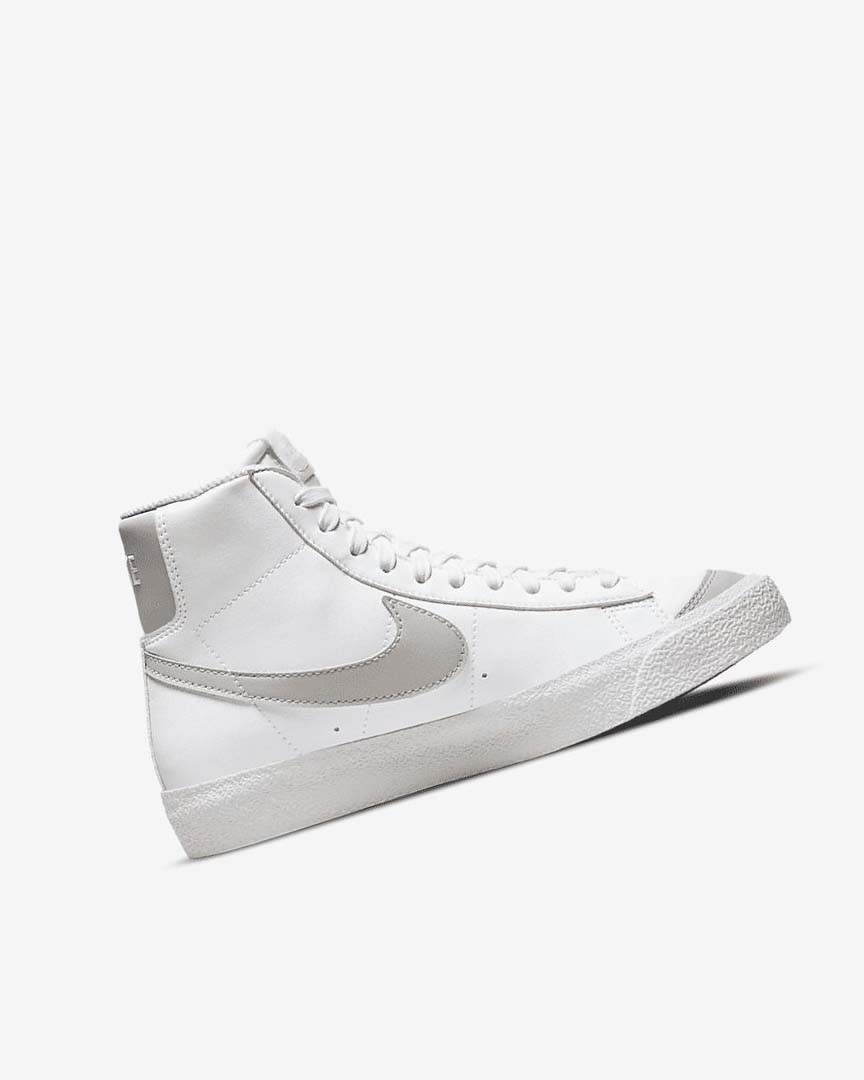 Nike Blazer Mid '77 SE Joggesko Gutt Hvite Lyse Beige | NO4902