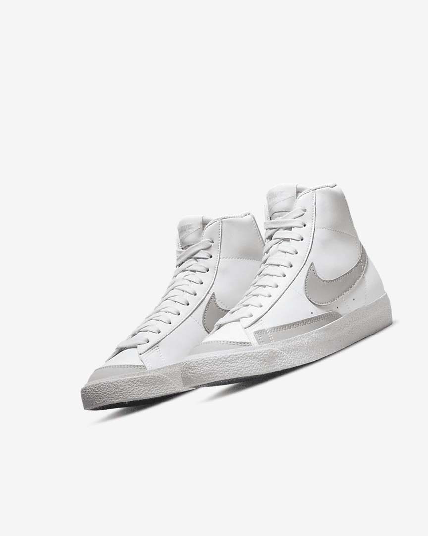 Nike Blazer Mid '77 SE Joggesko Gutt Hvite Lyse Beige | NO4902