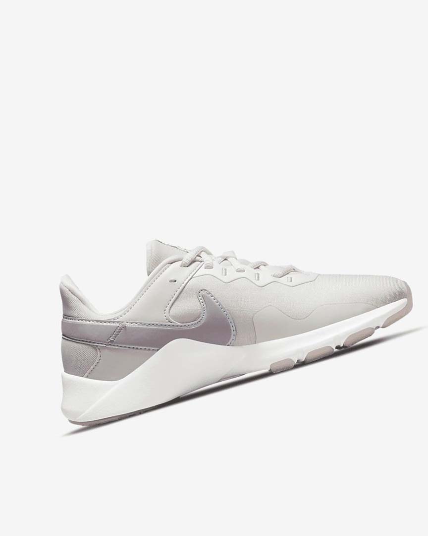 Nike Legend Essential 2 Premium Treningssko Dame Grå Hvite Metal | NO2623