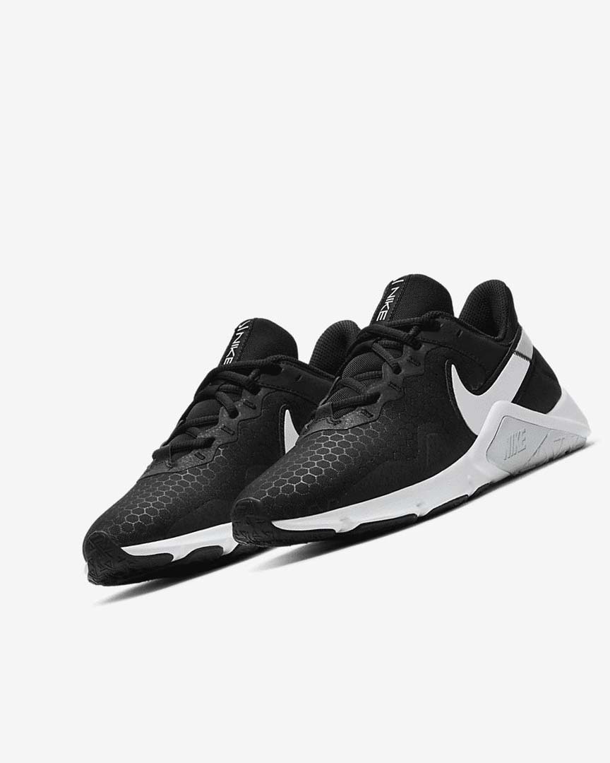 Nike Legend Essential 2 Treningssko Dame Svarte Platina Hvite | NO4709