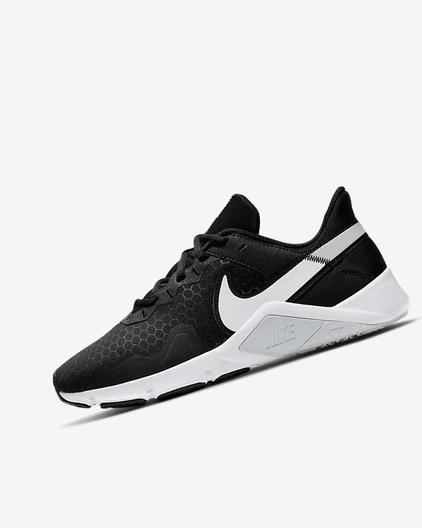 Nike Legend Essential 2 Treningssko Dame Svarte Platina Hvite | NO4709