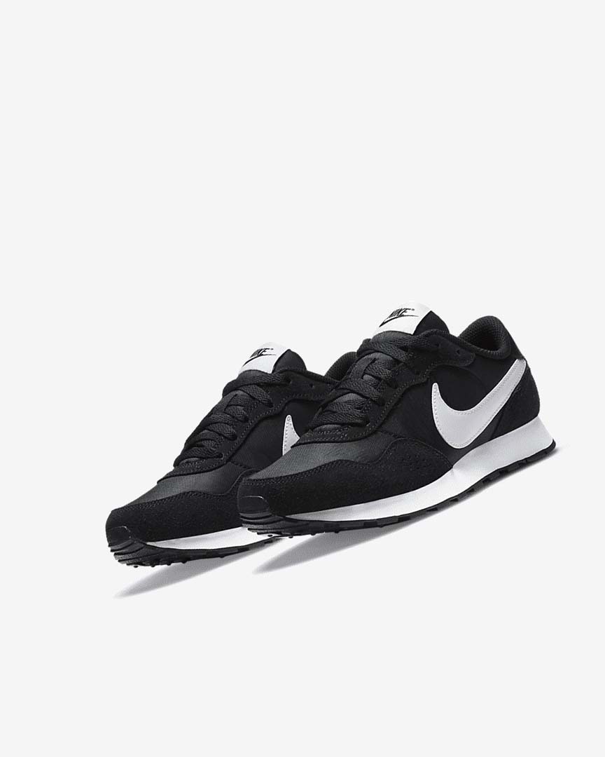 Nike MD Valiant Sko Jente Svarte Hvite | NO3082