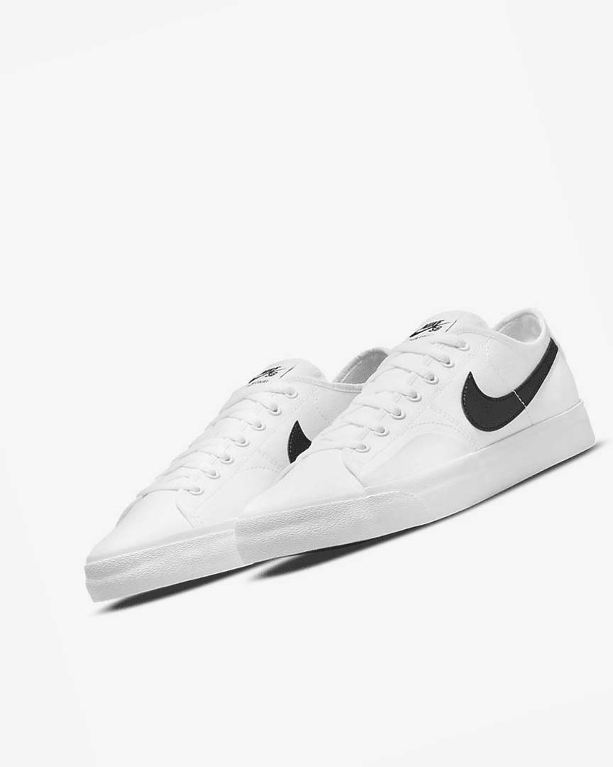 Nike SB BLZR Court Skatesko Herre Hvite Hvite Svarte Svarte | NO4513