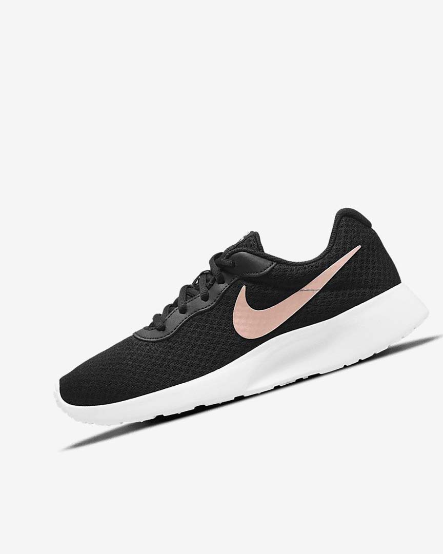 Nike Tanjun Joggesko Dame Svarte Hvite Metal Rød Brune | NO2965