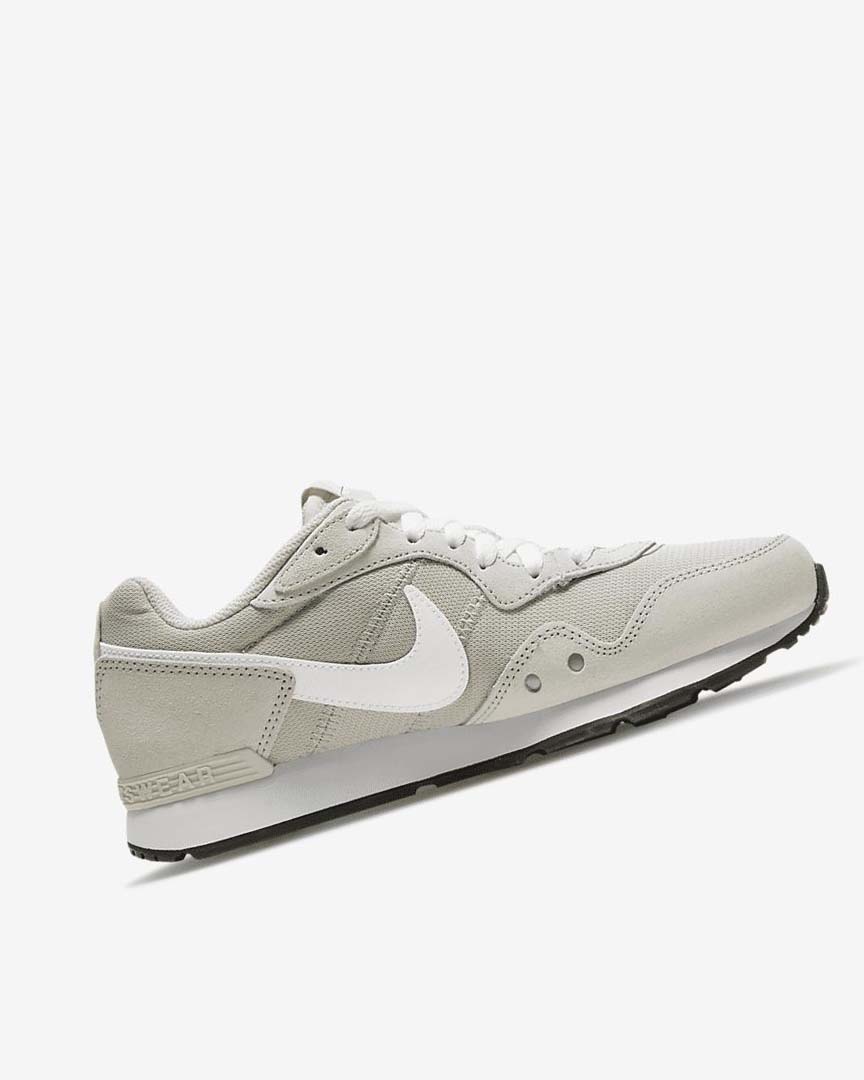 Nike Venture Runner Joggesko Dame Lyse Beige Lyse Beige Hvite | NO2819