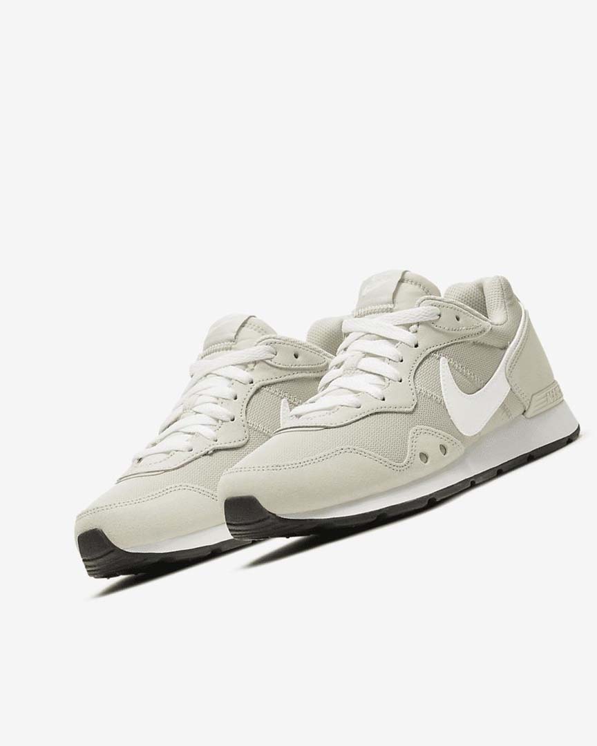 Nike Venture Runner Joggesko Dame Lyse Beige Lyse Beige Hvite | NO2819