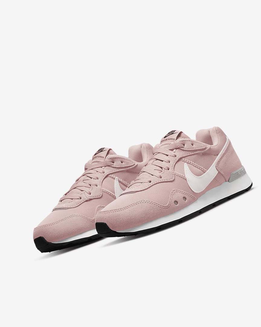 Nike Venture Runner Joggesko Dame Rosa Svarte Hvite Hvite | NO4657