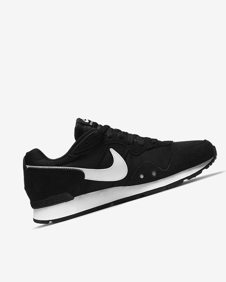 Nike Venture Runner Joggesko Dame Svarte Svarte Hvite | NO5067