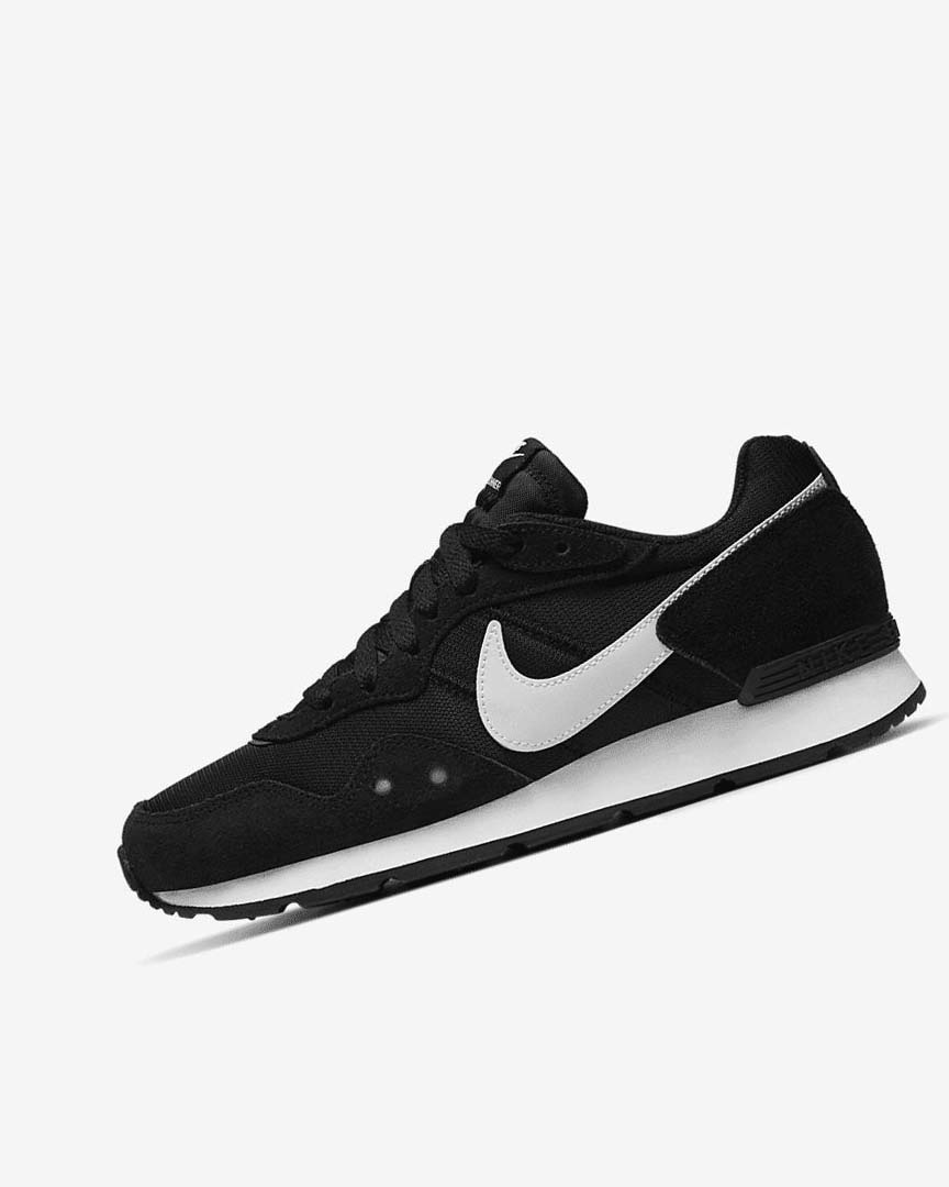 Nike Venture Runner Joggesko Dame Svarte Svarte Hvite | NO5067