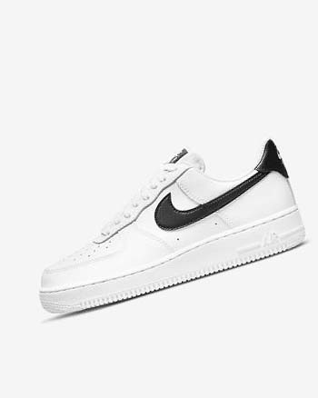 Nike Air Force 1 '07 Joggesko Dame Hvite Hvite Hvite Svarte | NO4920